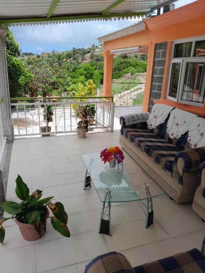 La Belle Du Sud Villa Port South East Bagian luar foto